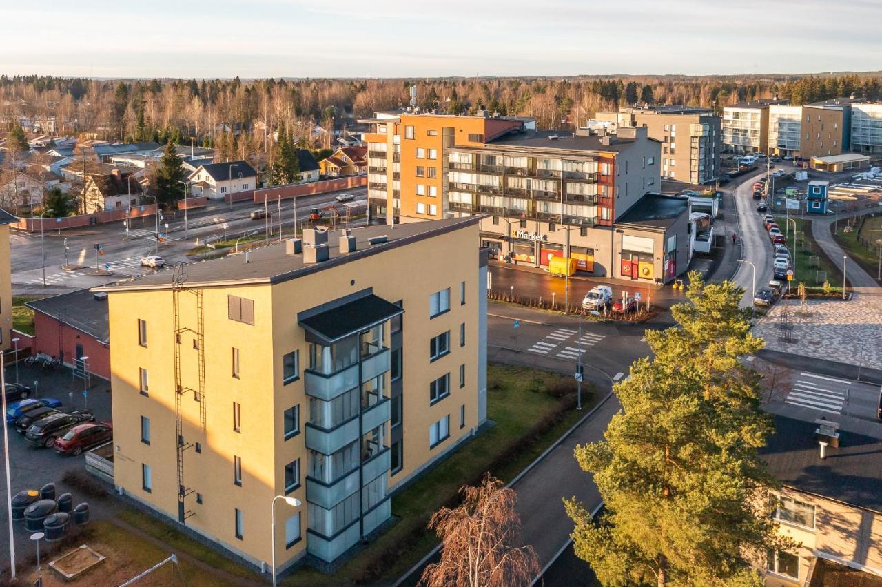 Valoisa Parvekkeellinen Kaksio, Oma Parkkipaikka Lägenhet Tammerfors Exteriör bild